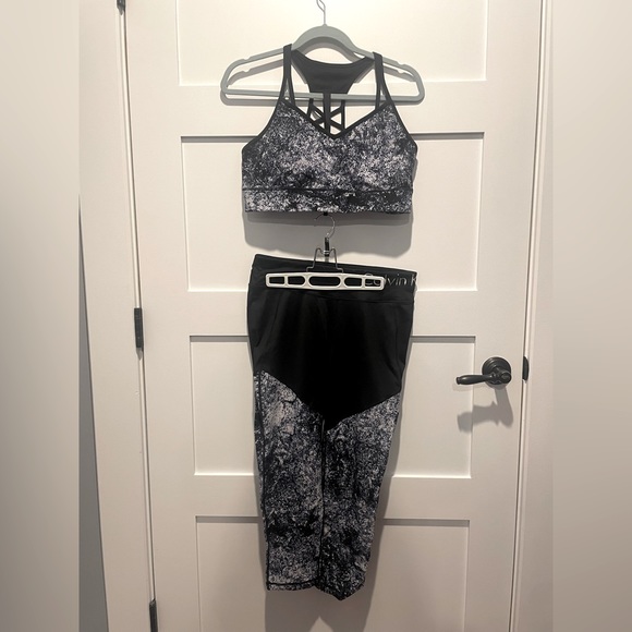 Calvin Klein Performance Wick set with Bra and Leggings Size XL - Picture 1 of 16